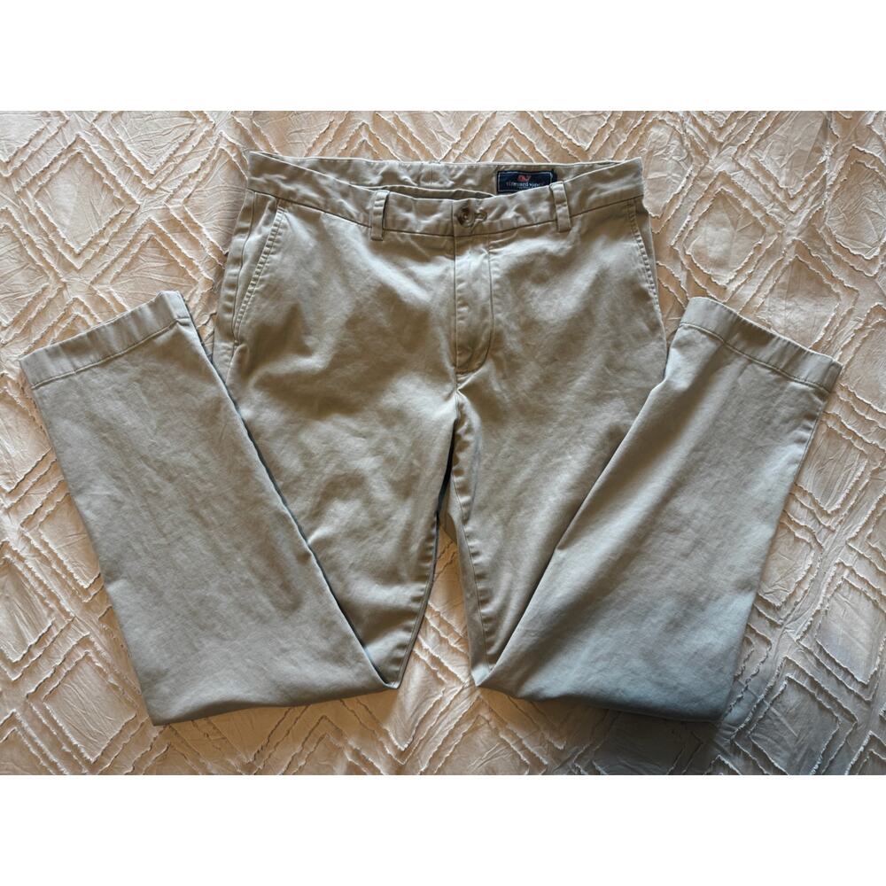 EUC Vineyard Vines khaki Breaker Pant size 32 by 30